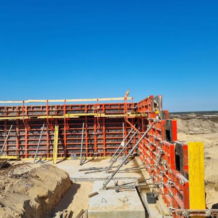 Schron na poligonie wojskowym 